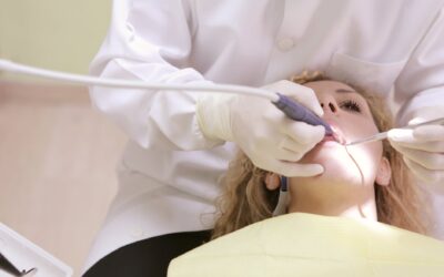 Guía para pacientes: Preparación y cuidados antes y después de un blanqueamiento dental