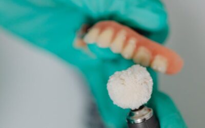 Guía para pacientes: Preparación y cuidados antes y después de un procedimiento de coronas dentales